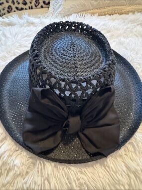 Town Talk Black Derby Hat w/ Oversized Bow